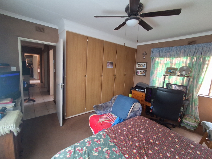 3 Bedroom Property for Sale in Fauna Park Free State